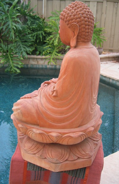 Meditating Buddha on Lotus