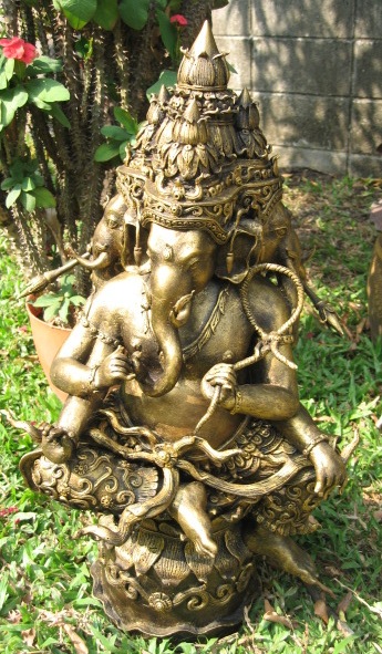 Sawdust 3face Ganesh Statue