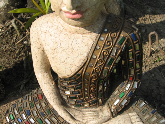 Samadhi Buddha with colored glasses